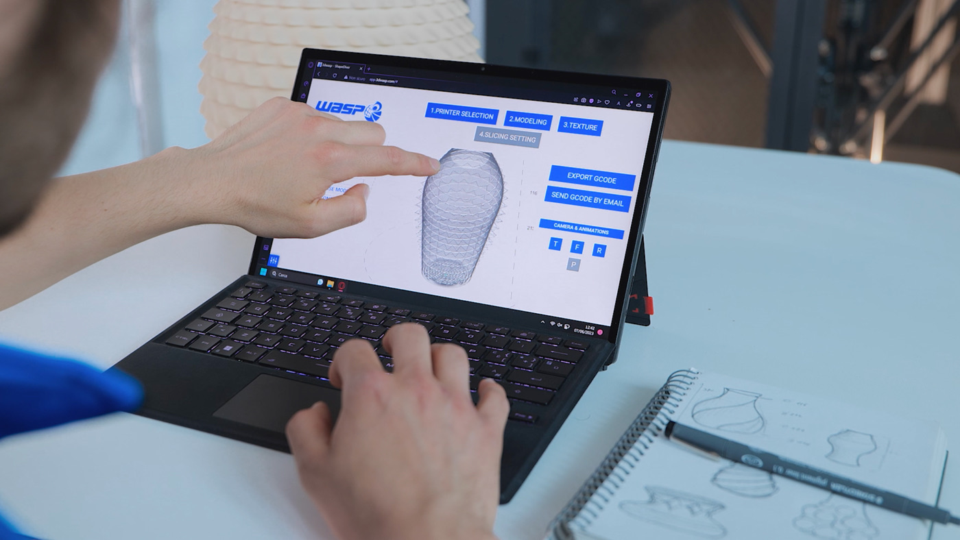3D printing software slicing a 3D model for printing